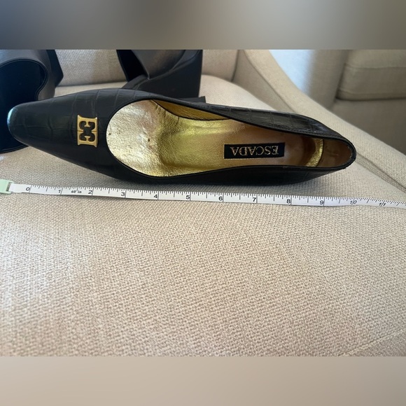 ESCADA 6.5 B reptile embossed leather with gold metallic heels - Picture 9 of 10